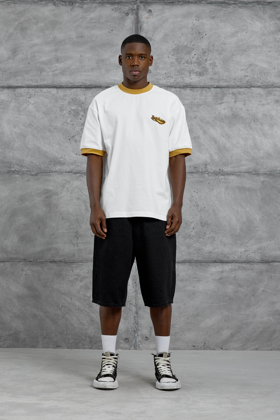 Hardal Yakalı Spectrum Yazılı Oversize Tshirt