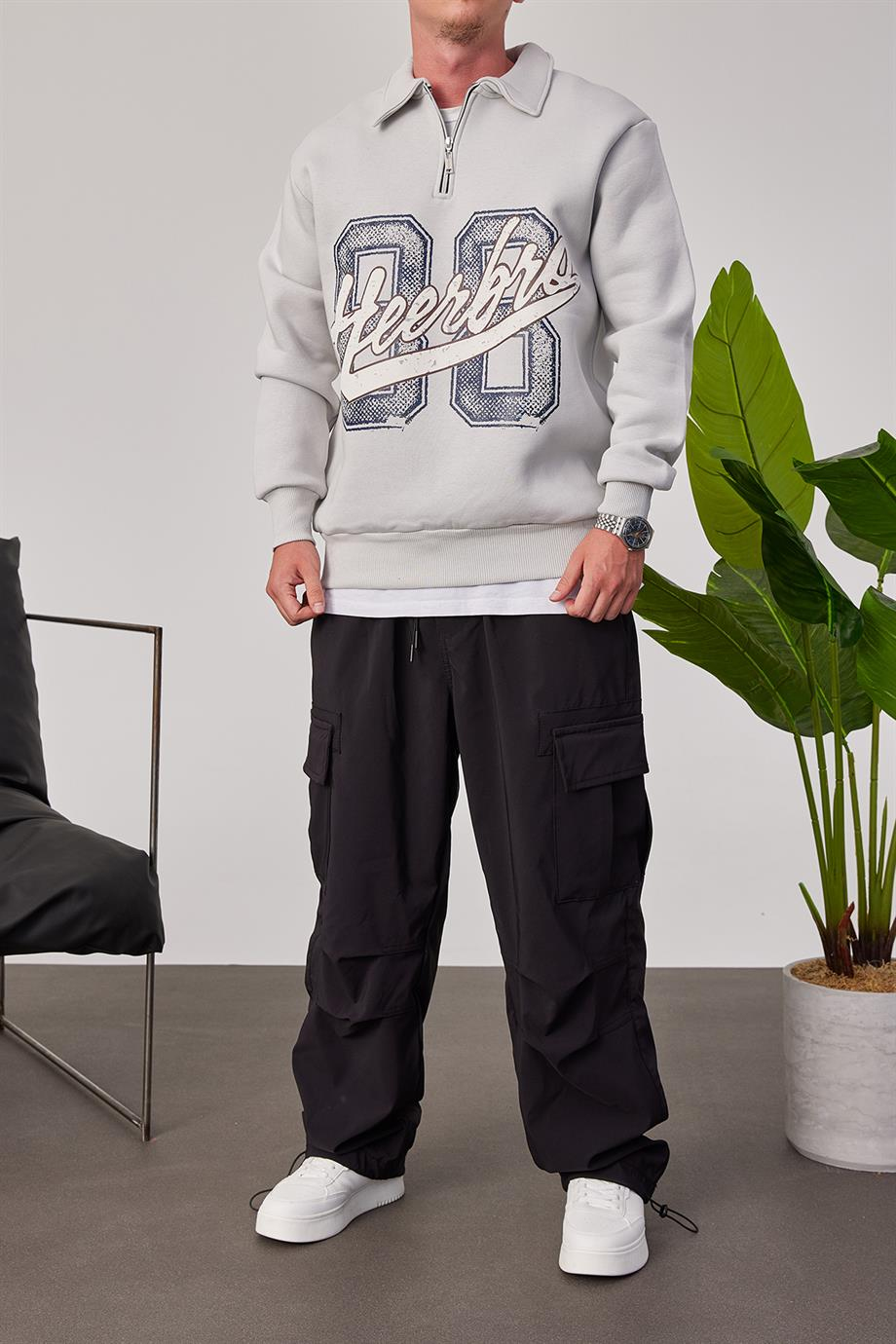 Heerbro Yakası Fermuarlı Gri Sweatshirt