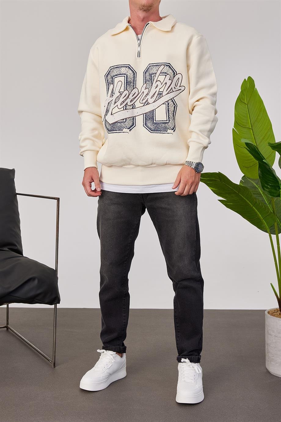 Heerbro Yakası Fermuarlı Krem Sweatshirt