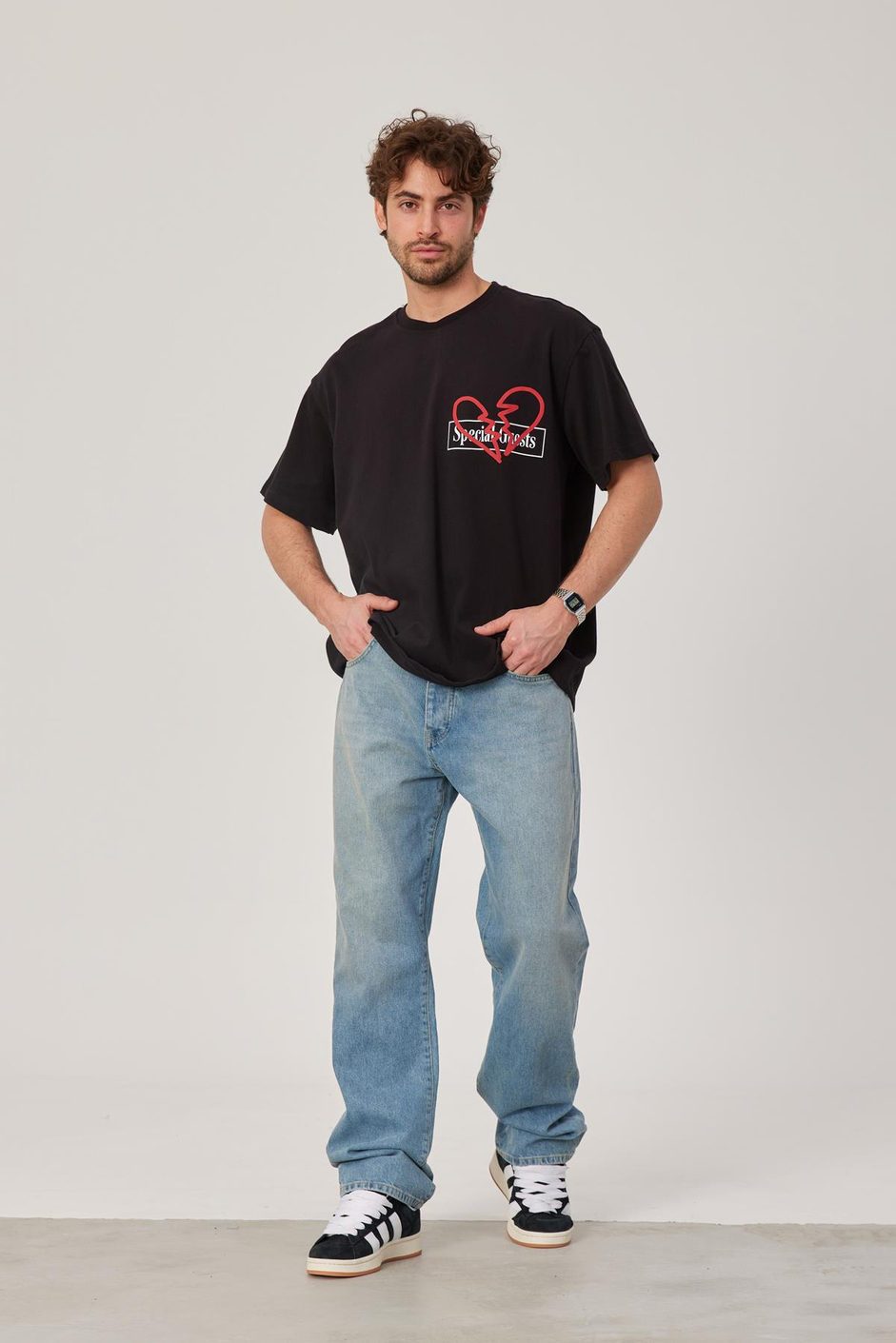 Kalp Baskılı Siyah Tshirt