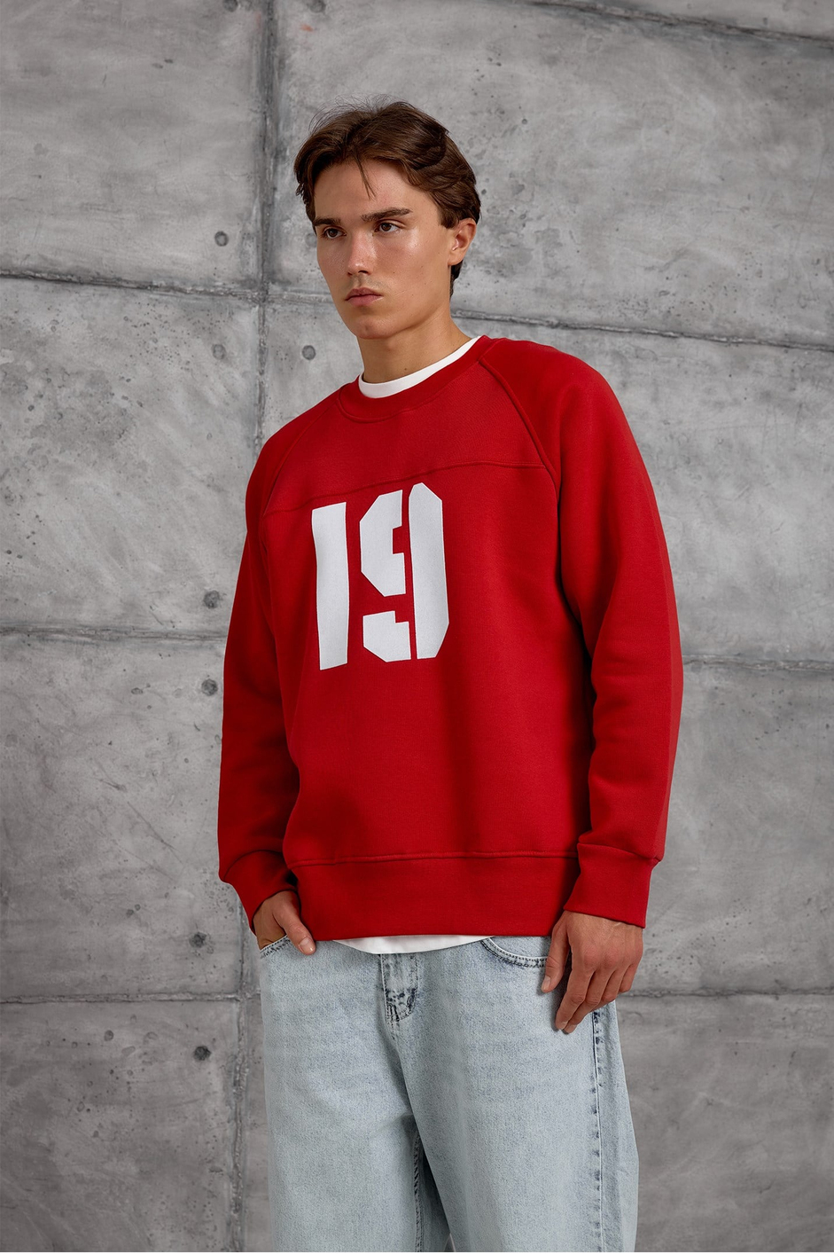Kırmızı 19 BASKILI OVERSIZE SWEATSHIRT