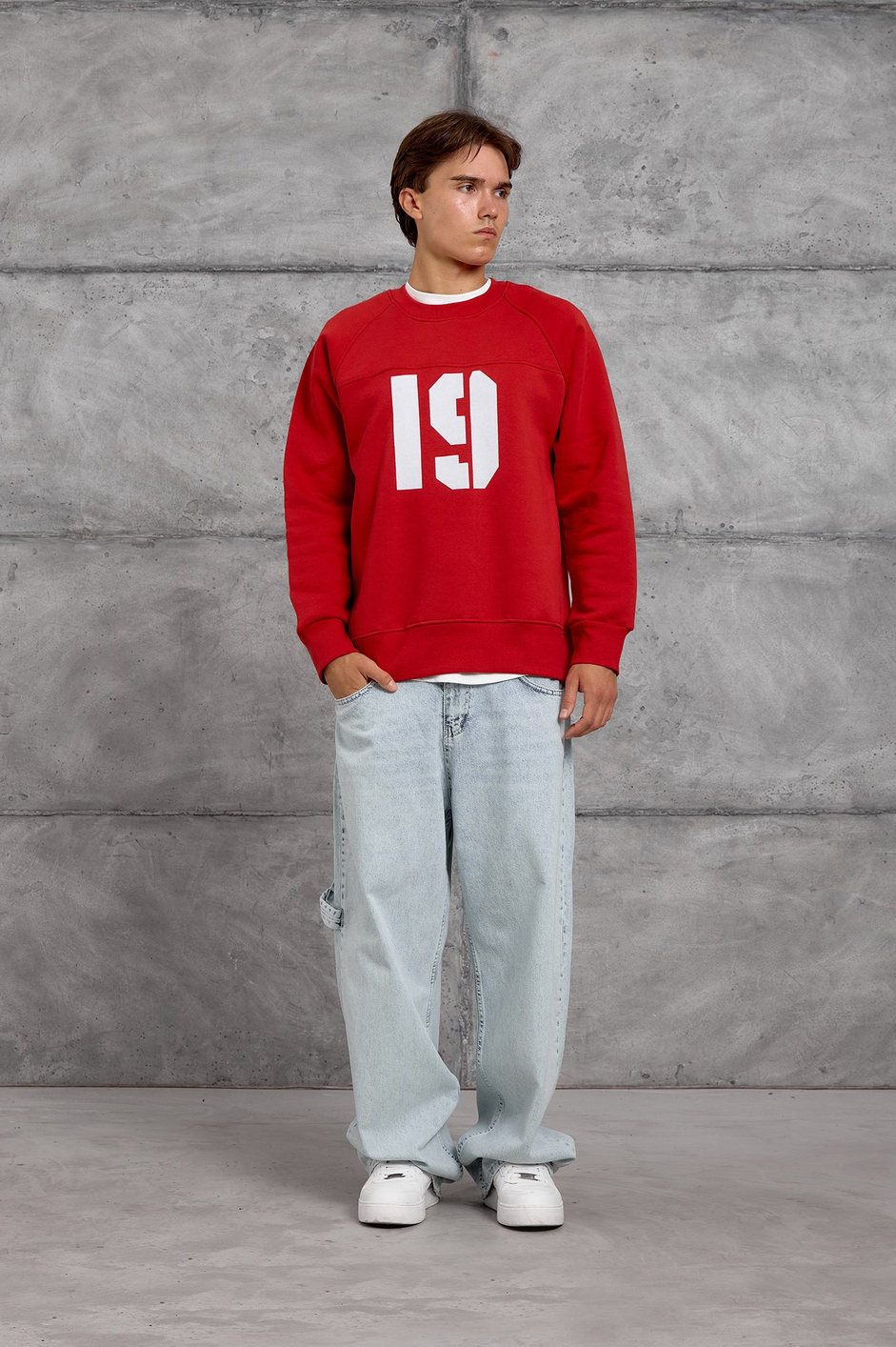 Kırmızı 19 BASKILI OVERSIZE SWEATSHIRT
