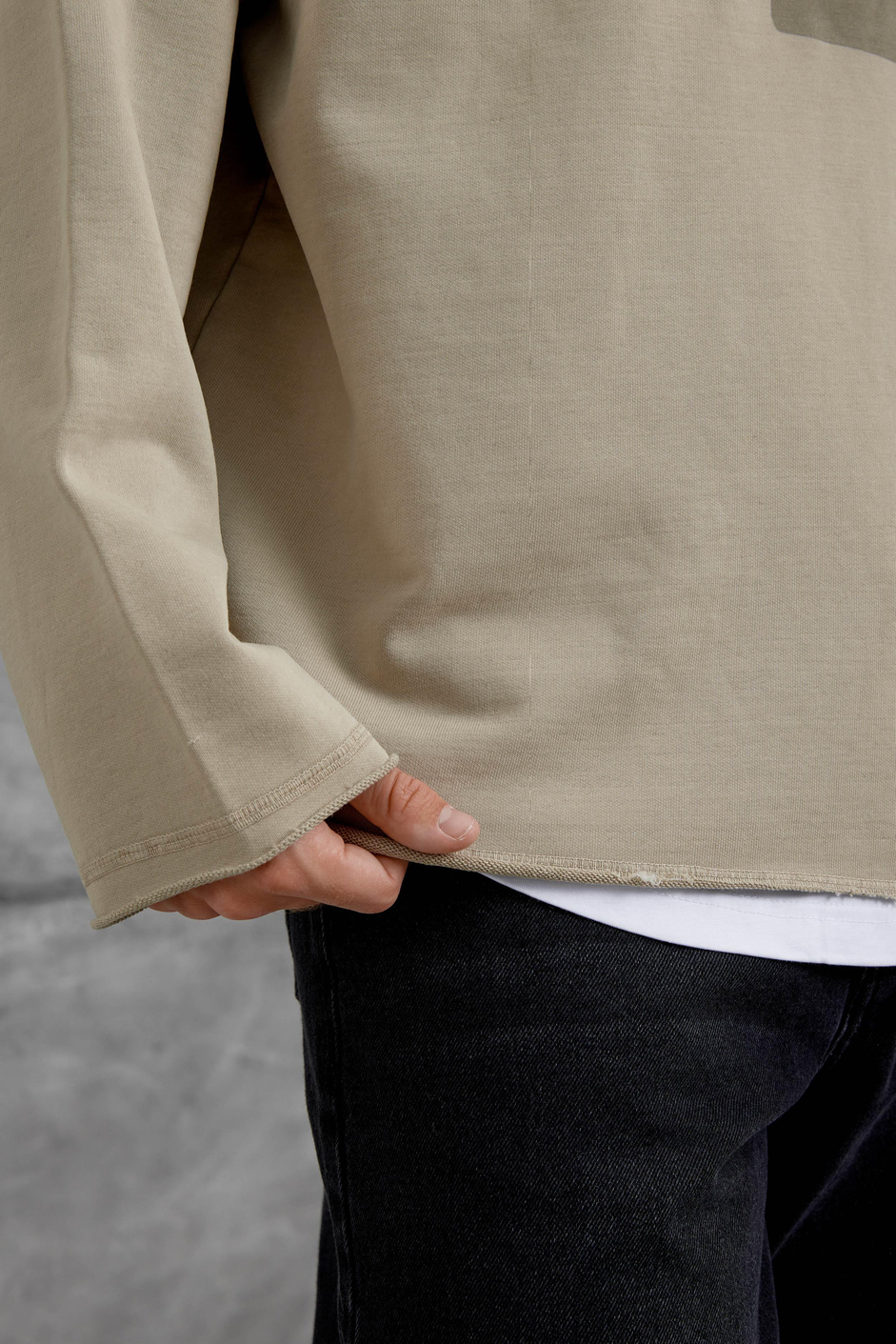 Krem 8 Rakam Baskılı Kolu Parçalı Oversize Sweatshirt