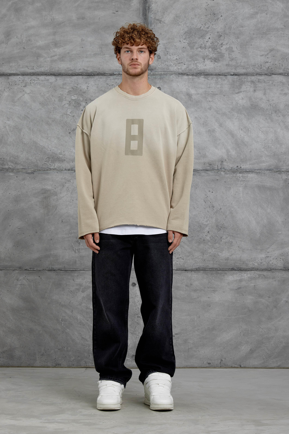 Krem 8 Rakam Baskılı Kolu Parçalı Oversize Sweatshirt