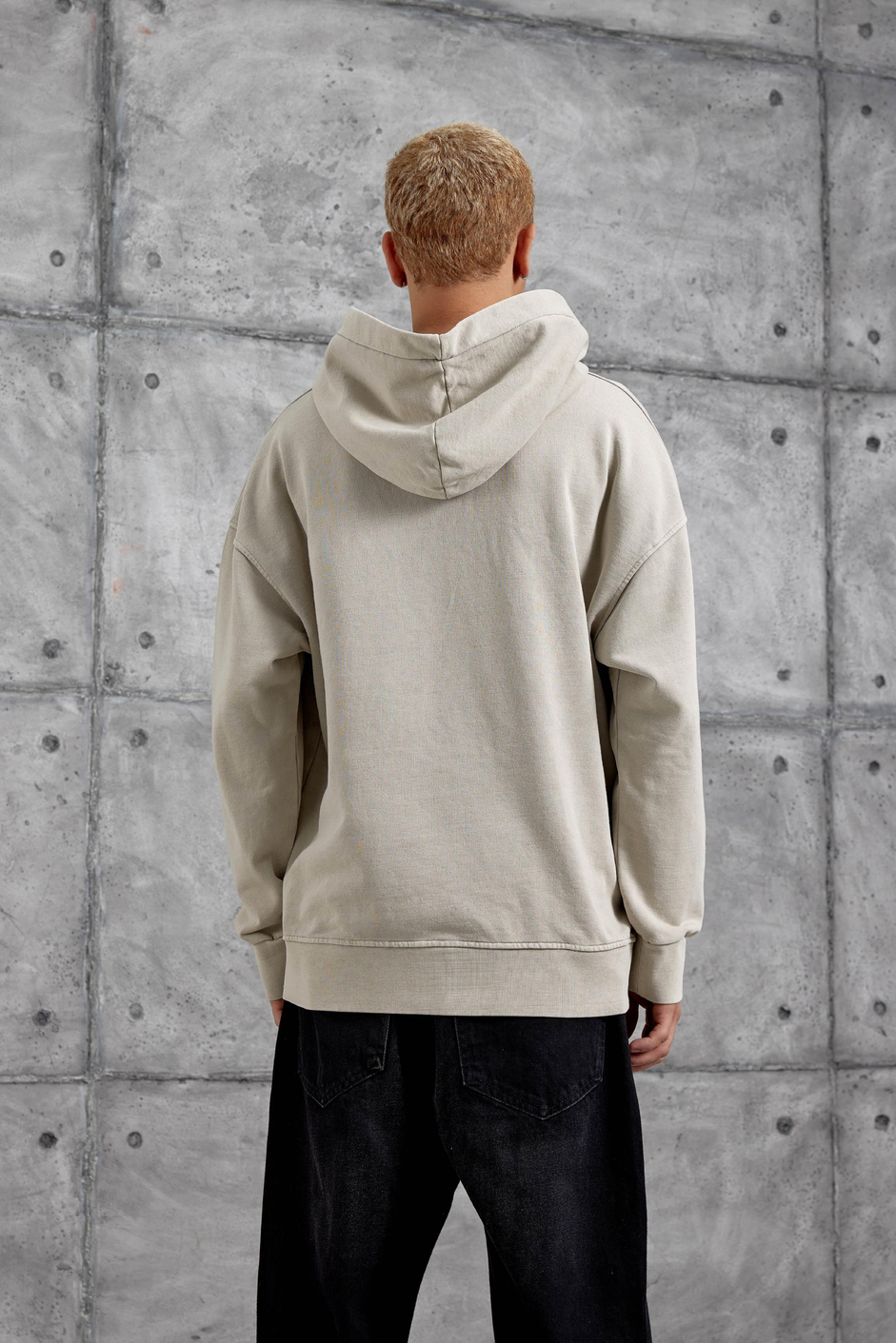 Krem F1 BASKILI KAPÜŞONLU OVERSİZE SWEATSHİRT