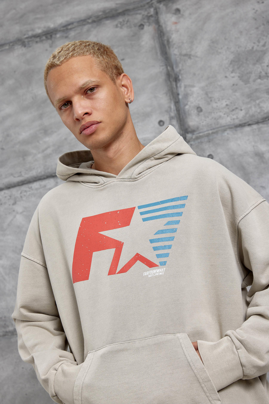 Krem F1 BASKILI KAPÜŞONLU OVERSİZE SWEATSHİRT