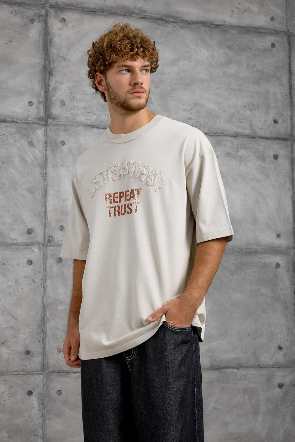 Krem HARF DİKİŞLİ YIKAMALI OVERSIZE TSHIRT