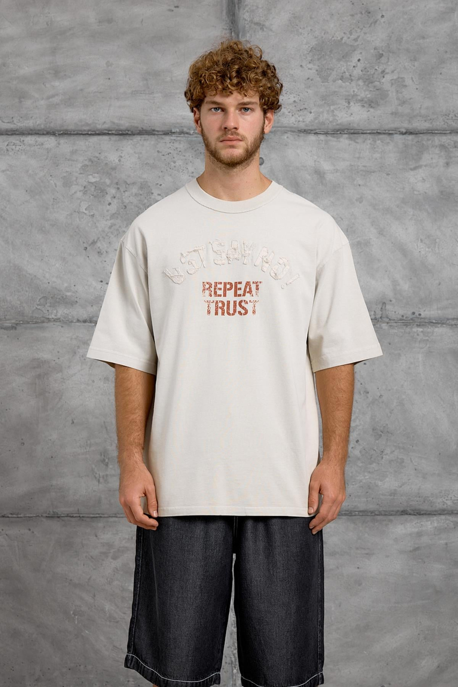 Krem HARF DİKİŞLİ YIKAMALI OVERSIZE TSHIRT
