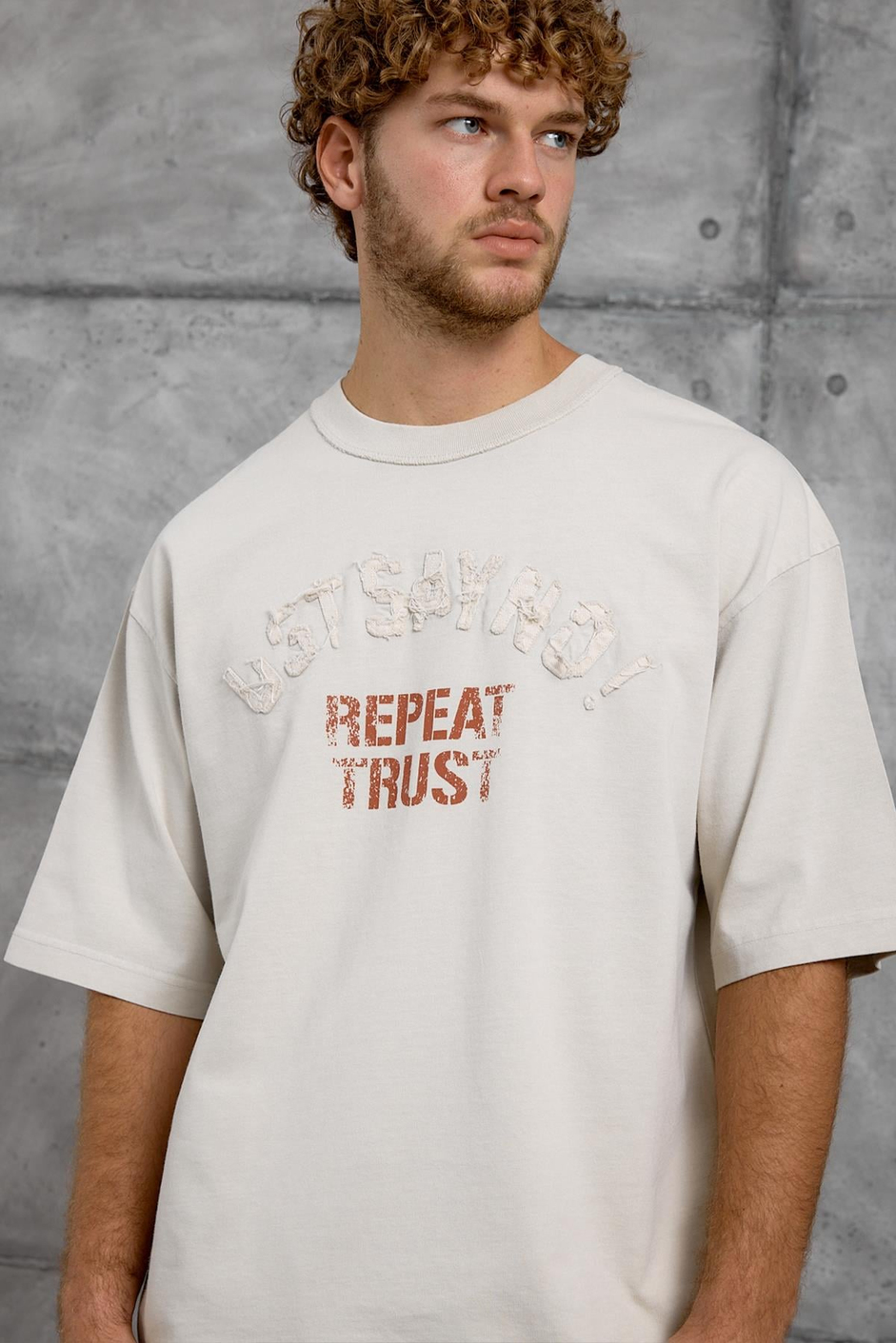 Krem HARF DİKİŞLİ YIKAMALI OVERSIZE TSHIRT