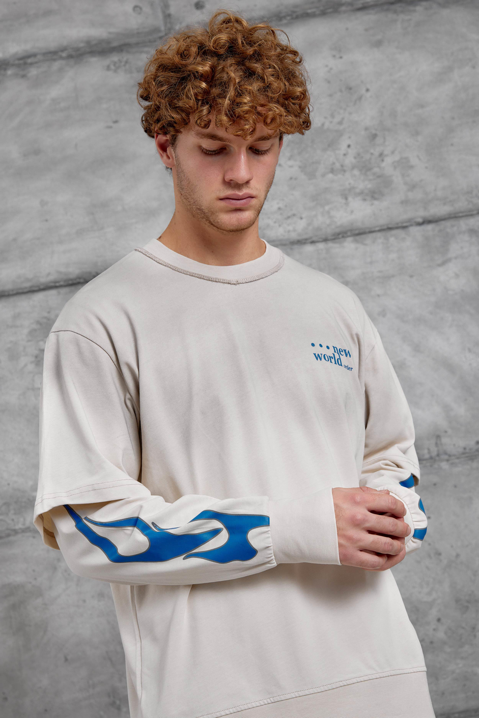 Krem KOLU ALEV BASKILI OVERSİZE SWEATSHIRT