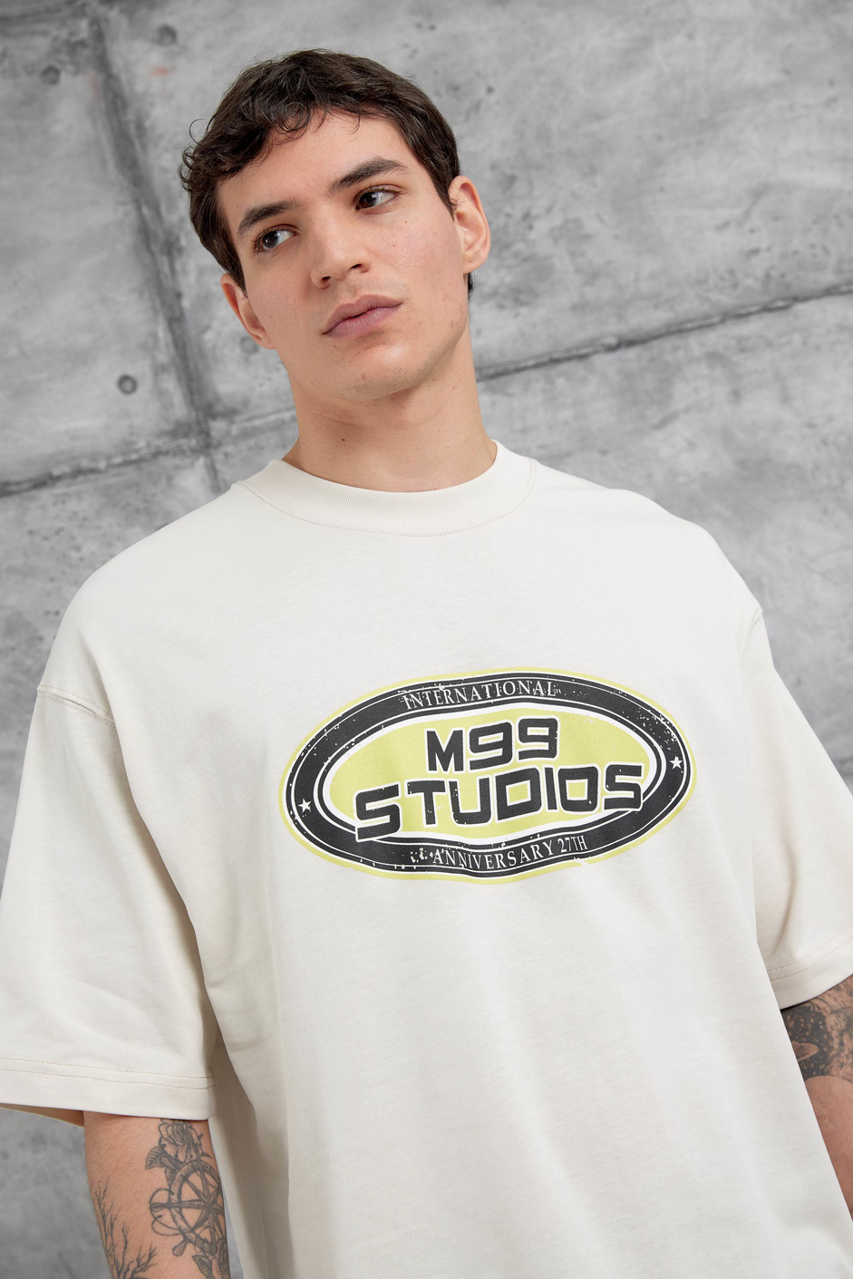 Krem M99 Studio Yazılı Oversize Tshirt