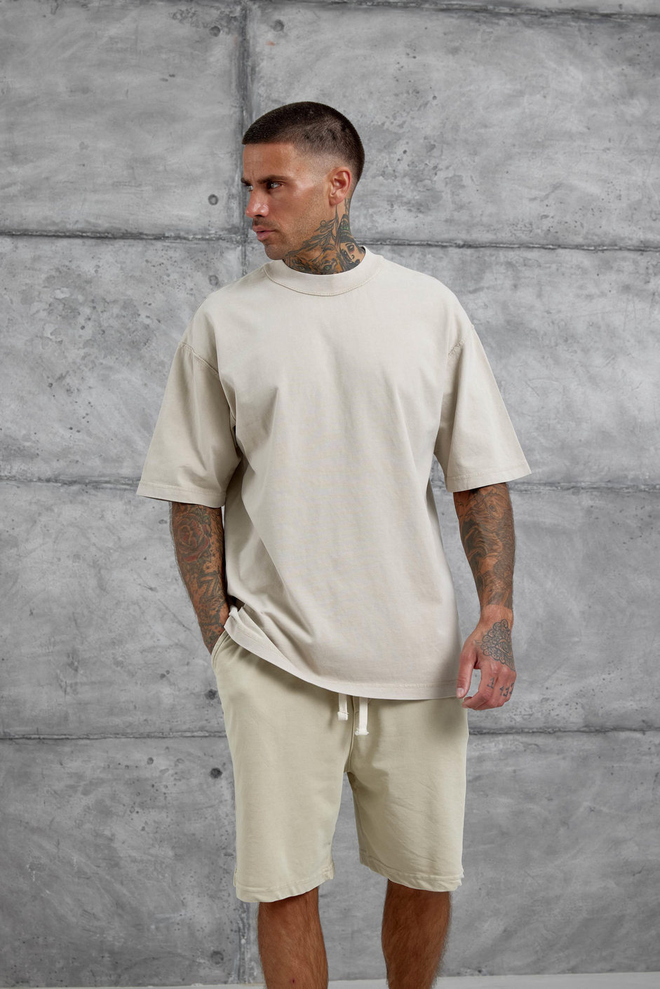 Krem Yıkamalı Oversize Şort