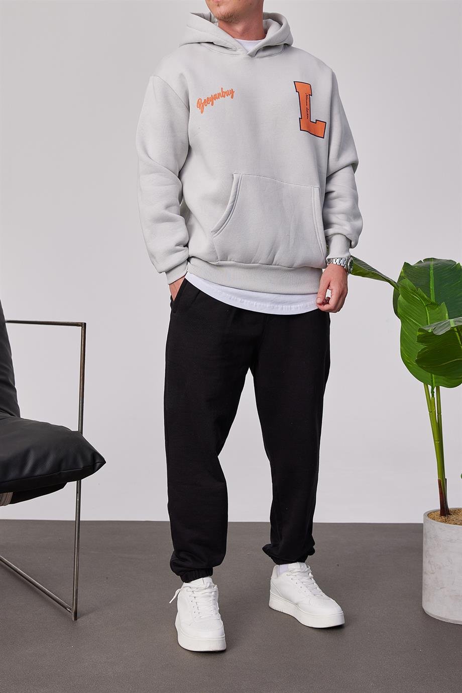 L Harf Baskılı Gri Kapüşonlu Sweatshirt