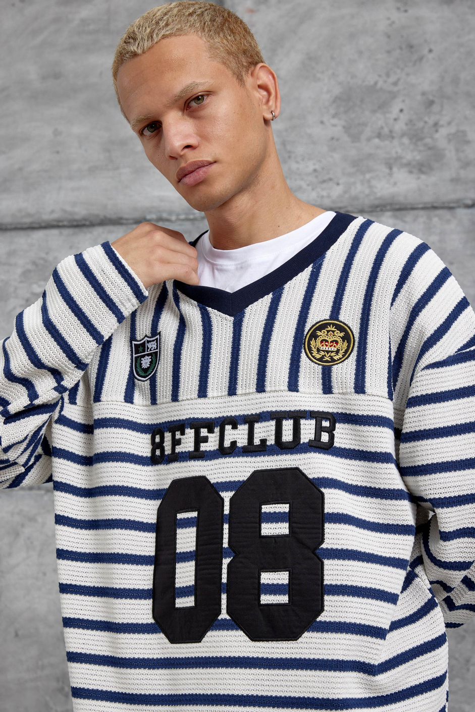 Lacivert ÇİZGİLİ V YAKA SWEATSHİRT