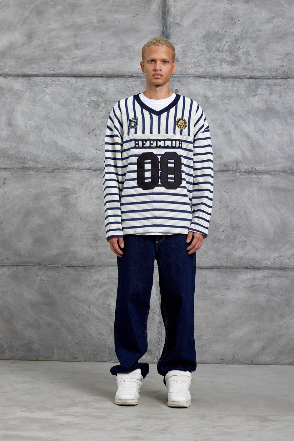 Lacivert ÇİZGİLİ V YAKA SWEATSHİRT