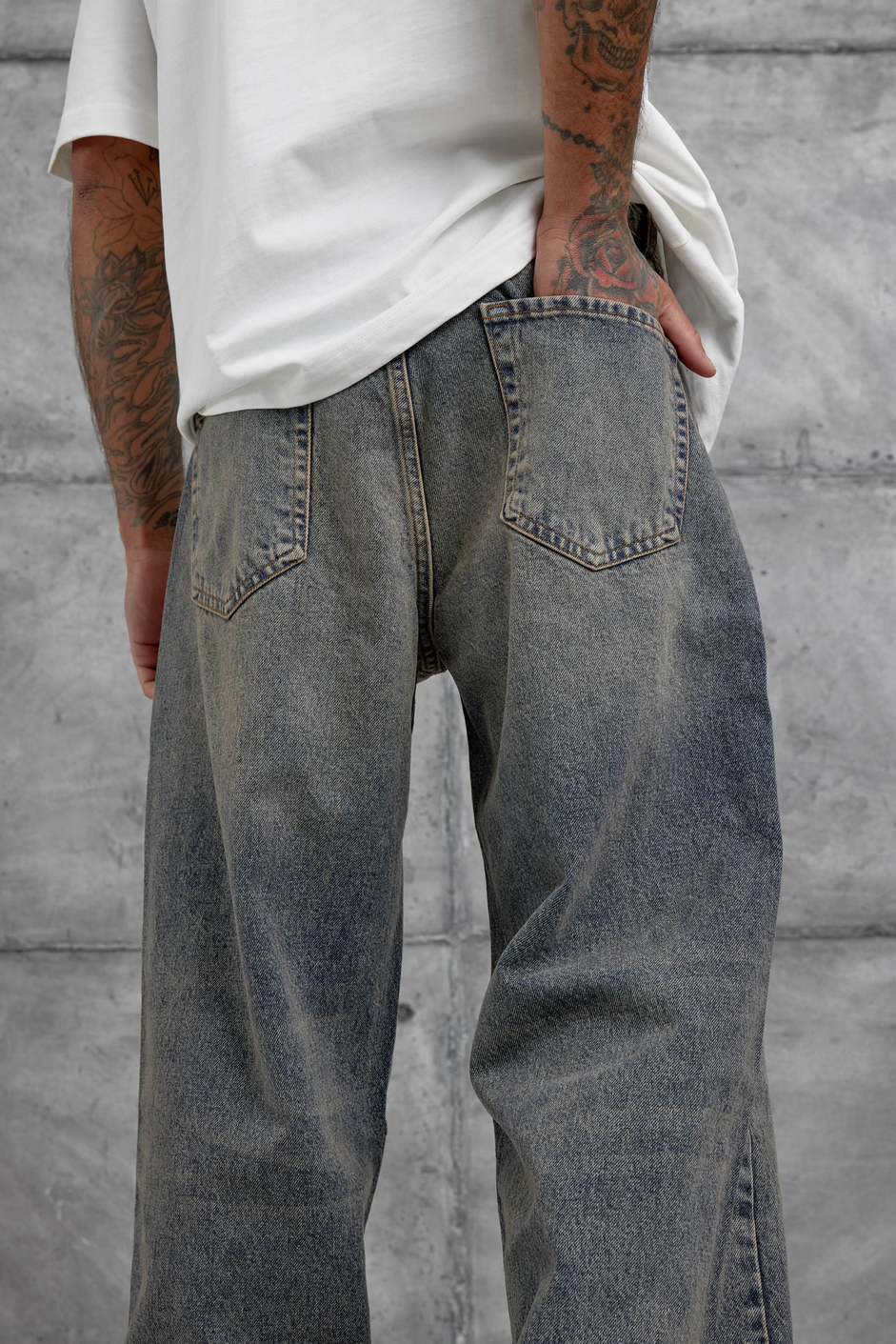 Lacivert Eskitme Ve Taşlamalı Relax Baggy Jean