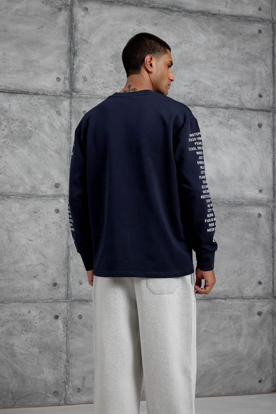 Lacivert Kolda Yazı Detaylı Oversize Sweatshirt