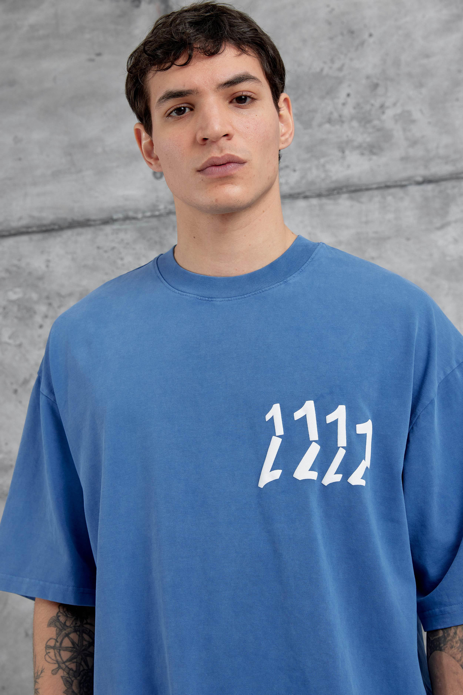 Mavi 1111 Yazılı Yıkamalı Oversize Tshirt