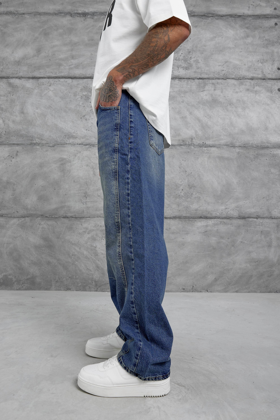 Mavi Eskitme Ve Taşlamalı Relax Baggy Jean