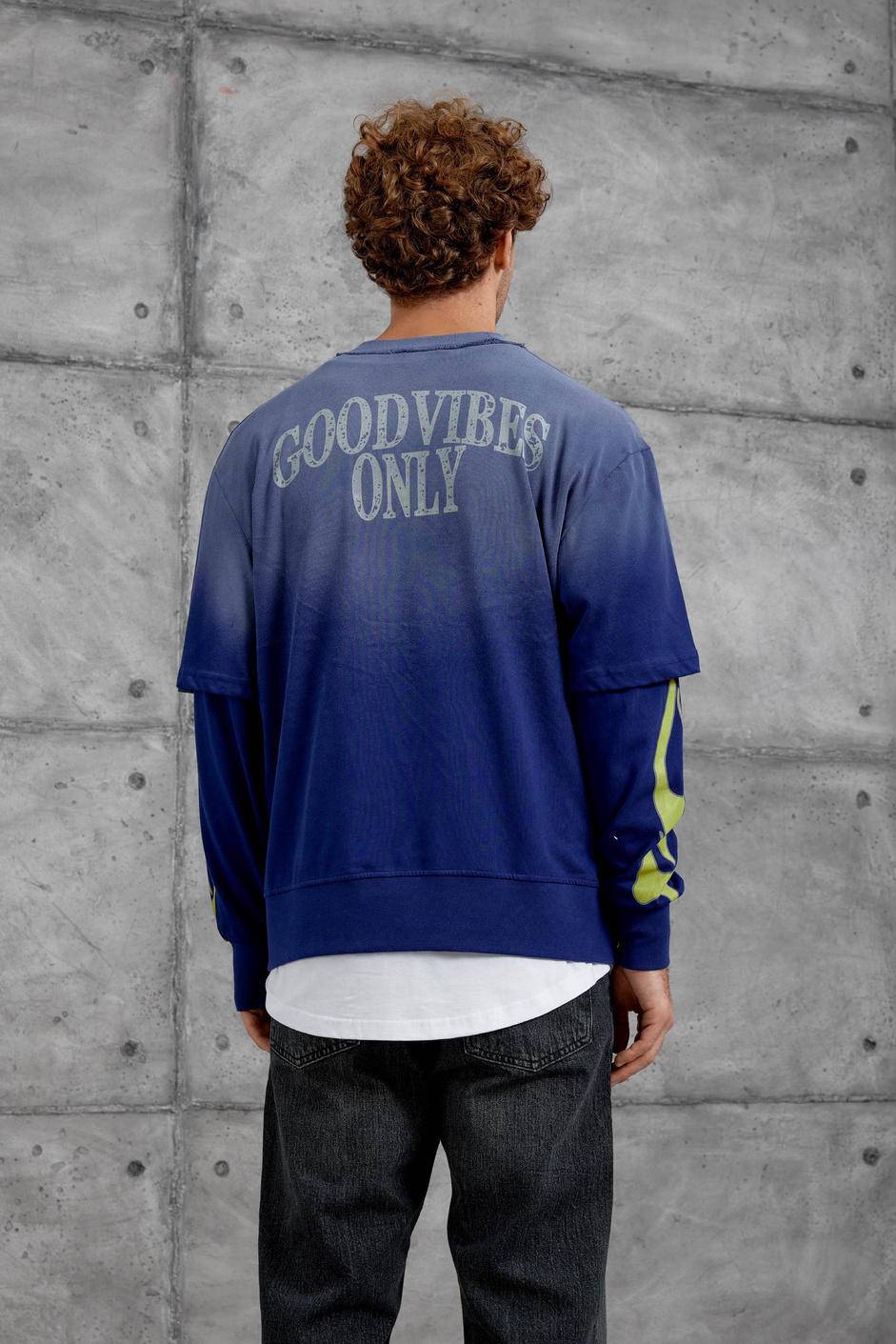 Mavi KOLU ALEV BASKILI OVERSİZE SWEATSHIRT