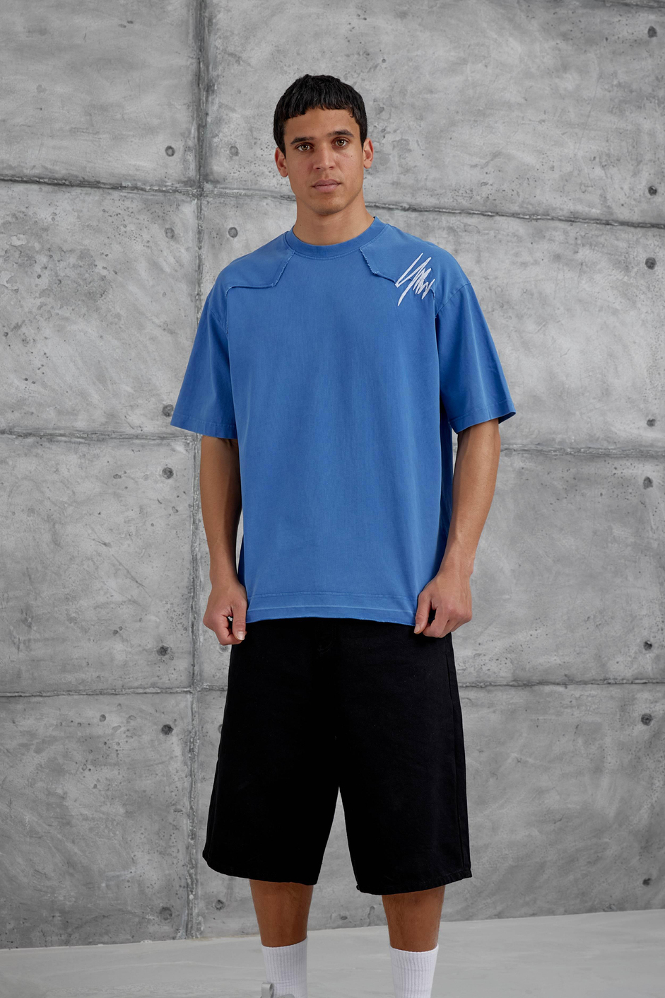 Mavi Parçalı Yıkamalı Oversize Tshirt