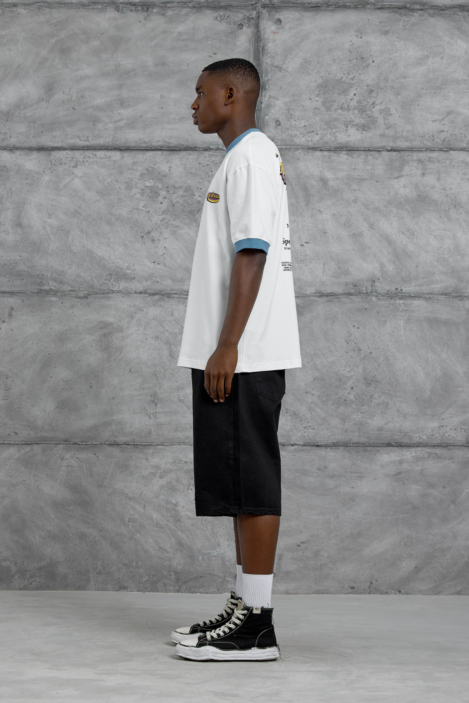 Mavi Yakalı Spectrum Yazılı Oversize Tshirt
