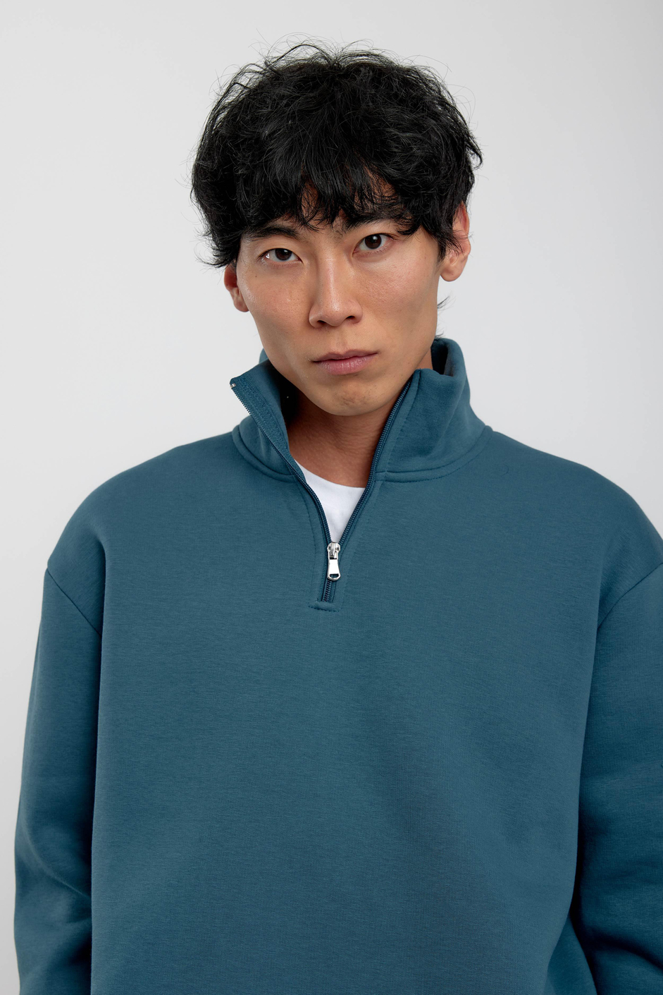 Mavi Yakası Fermuarlı Basic Şardonlu Sweatshirt