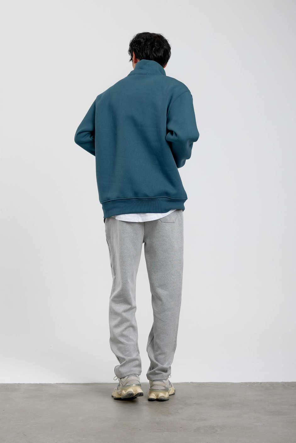 Mavi Yakası Fermuarlı Basic Şardonlu Sweatshirt