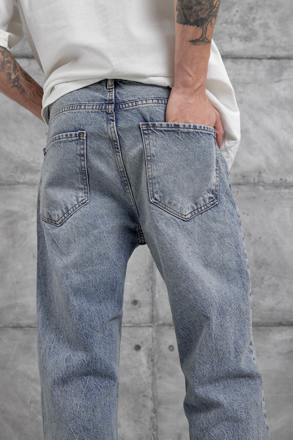 Mavi Yırtık Detaylı Baggy Jean