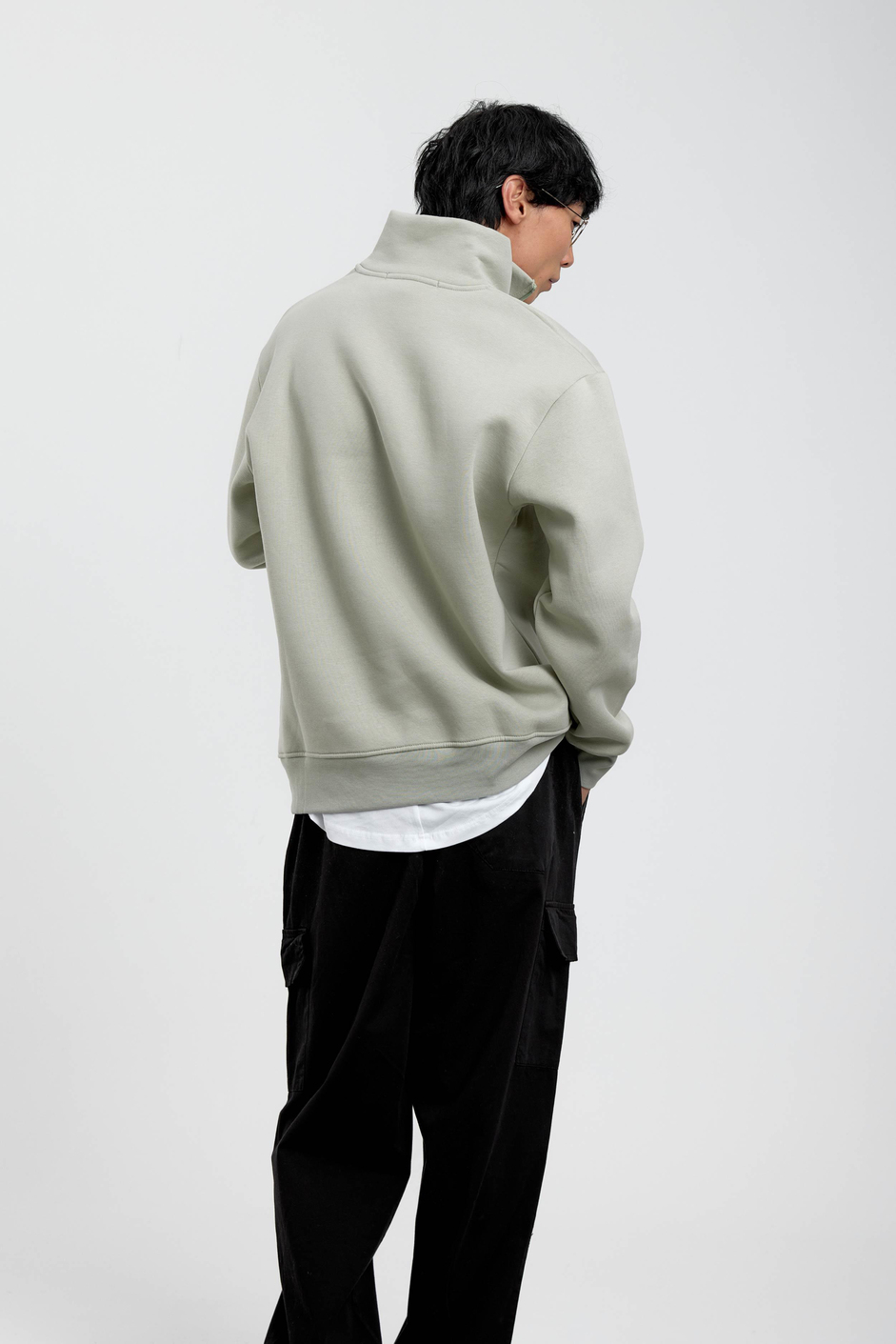 Mint Yeşili Yakası Fermuarlı Basic Şardonlu Sweatshirt
