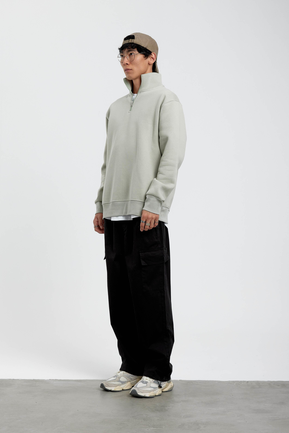Mint Yeşili Yakası Fermuarlı Basic Şardonlu Sweatshirt