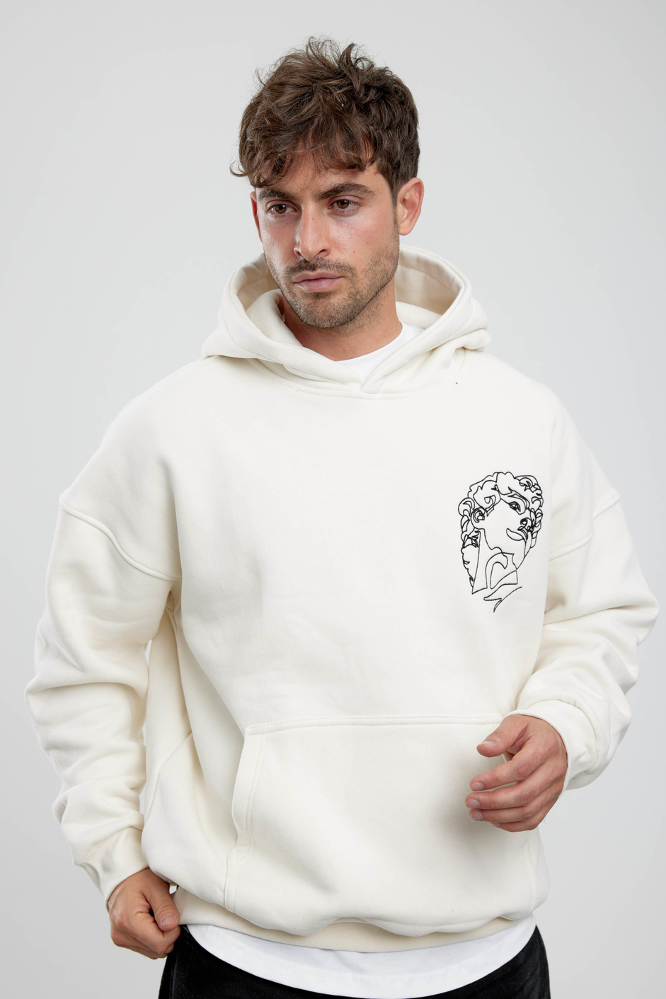 Nakışlı Heykel Baskılı Beyaz Kapüşonlu Sweatshirt