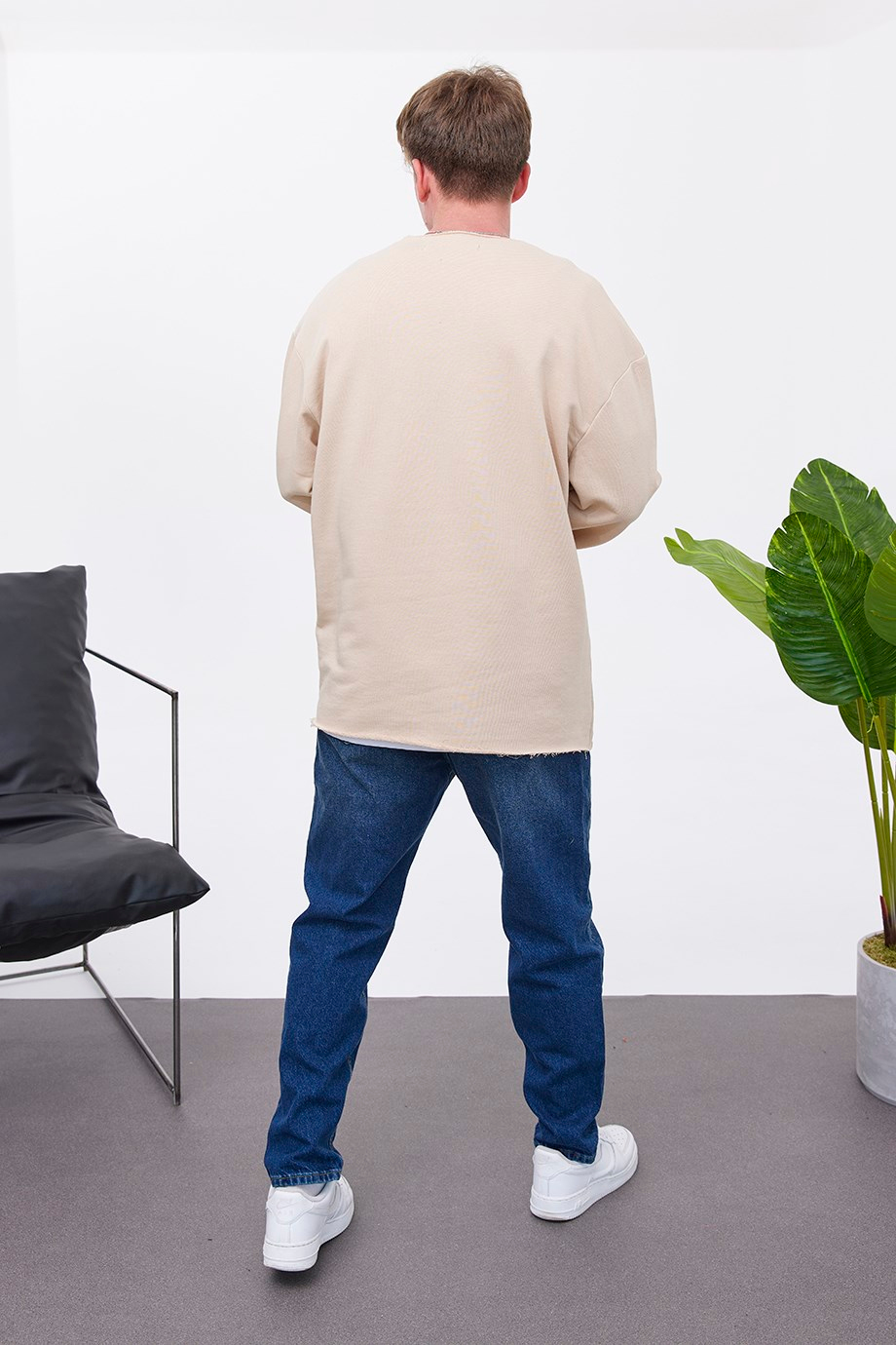 Nomarc 1977 Baskılı Krem Sweatshirt