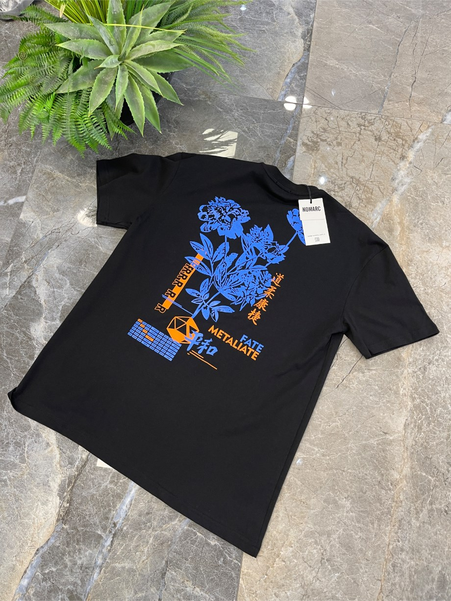 Nomarc Arka Çiçek Desenli Siyah Tshirt