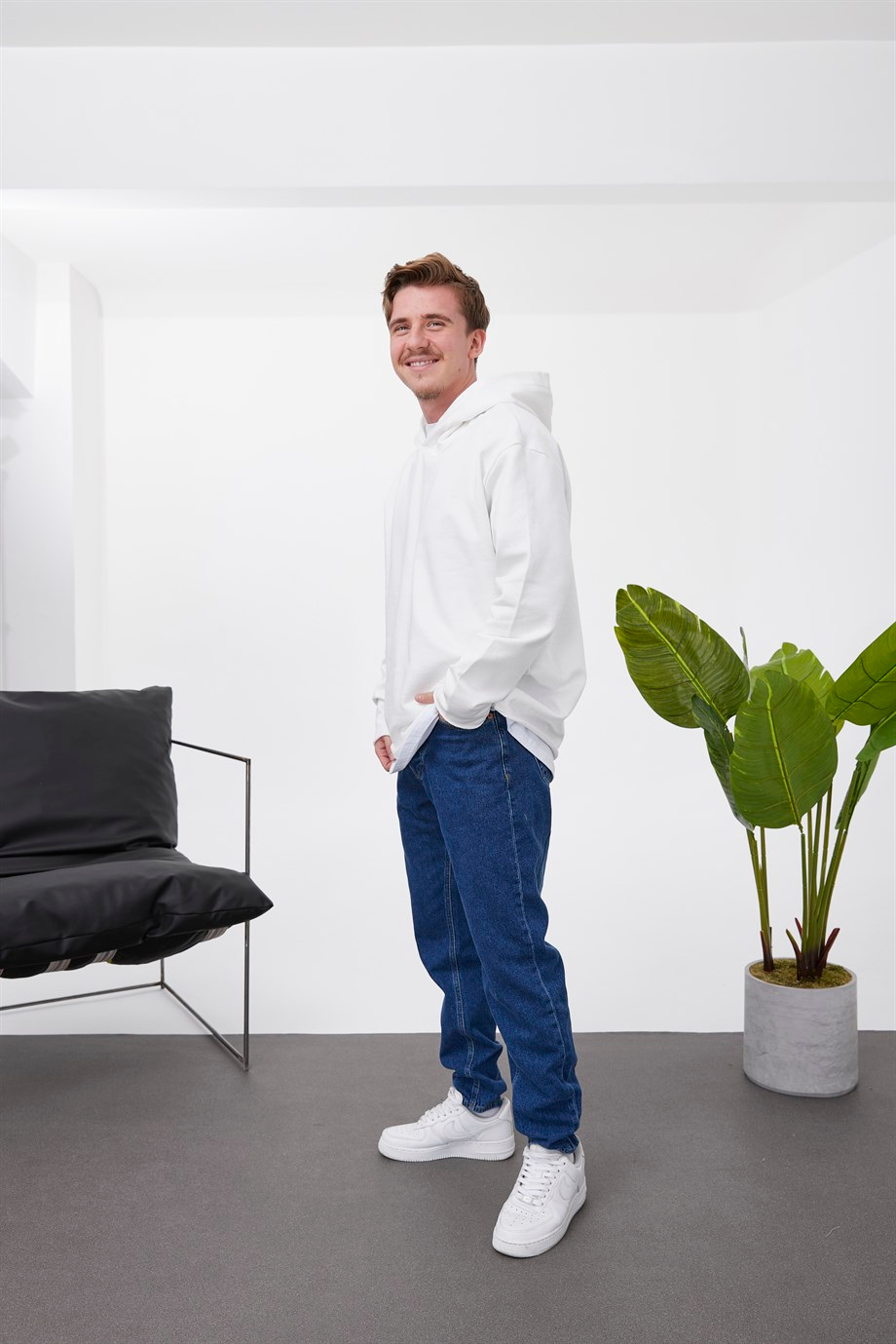 Nomarc Pis Etek Kapüşonlu Beyaz Sweatshirt