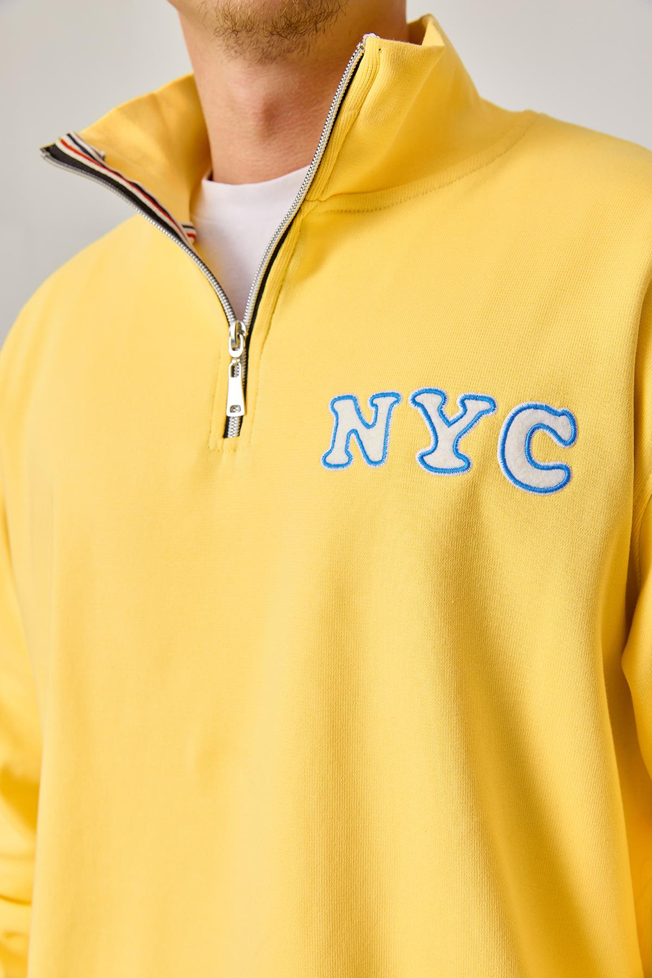 NYC Yakası Fermuarlı Sarı Sweatshirt
