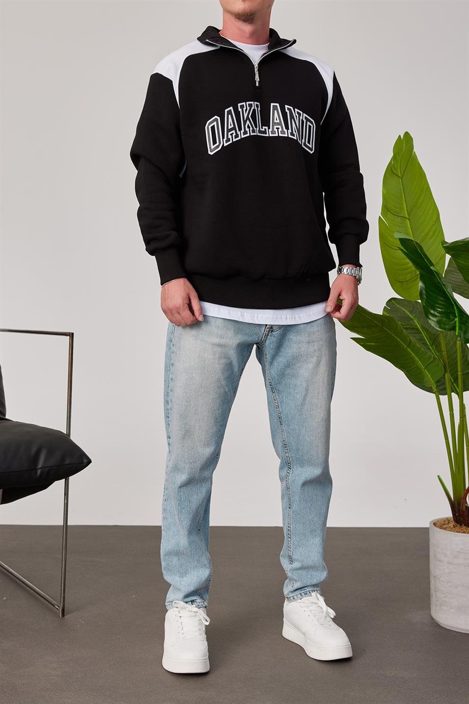 Oakland Yakası Fermuarlı Siyah Sweatshirt