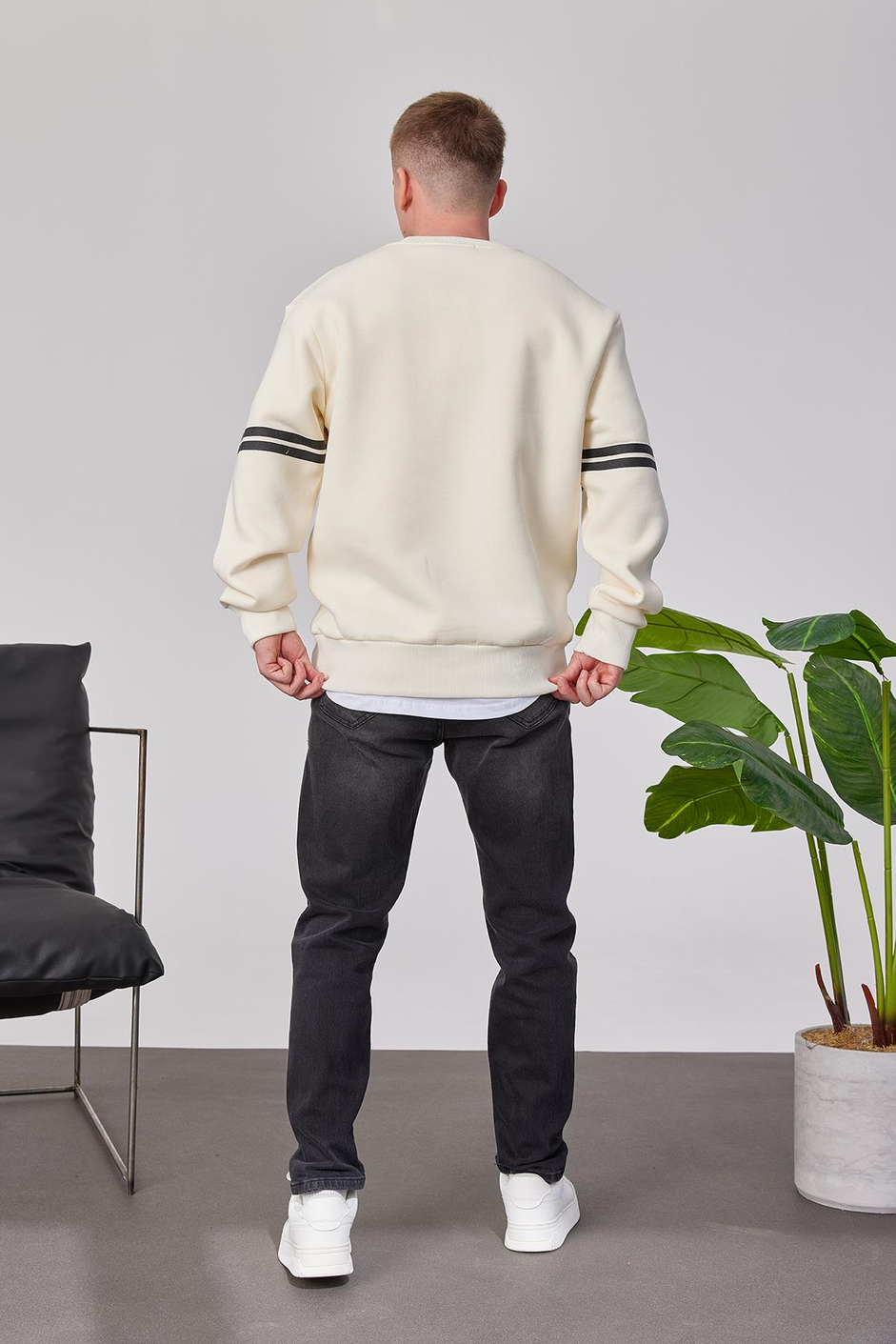 Officialman Krem Sweatshirt