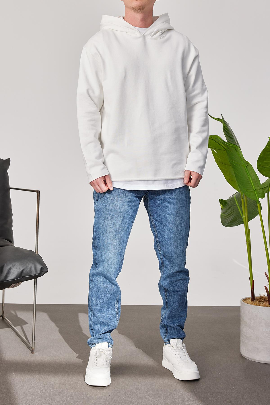 Pis Etek Kapüşonlu Beyaz Sweatshirt