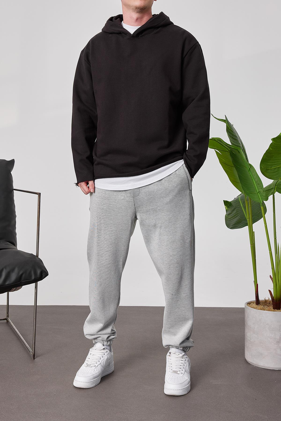 Pis Etek Kapüşonlu Siyah Sweatshirt
