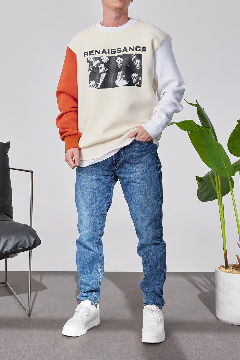 Renaissance Krem Sweatshirt
