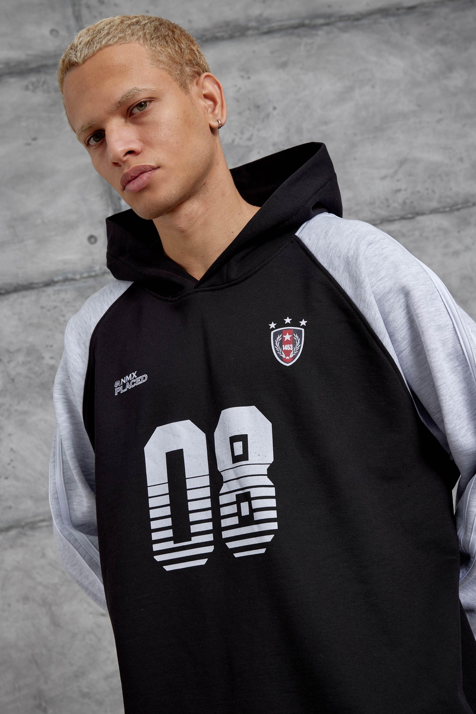 Siyah 08 BASKILI OVERSİZE KAPUSONLU SWEATSHIRT