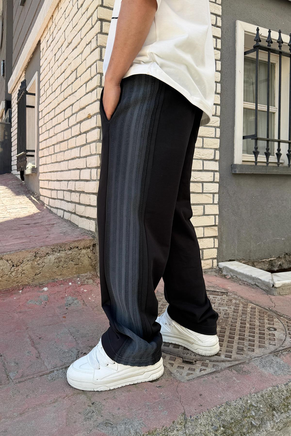 Siyah 5 ŞERİT SPREY DETAY BAGGY EŞOFMAN ALTI