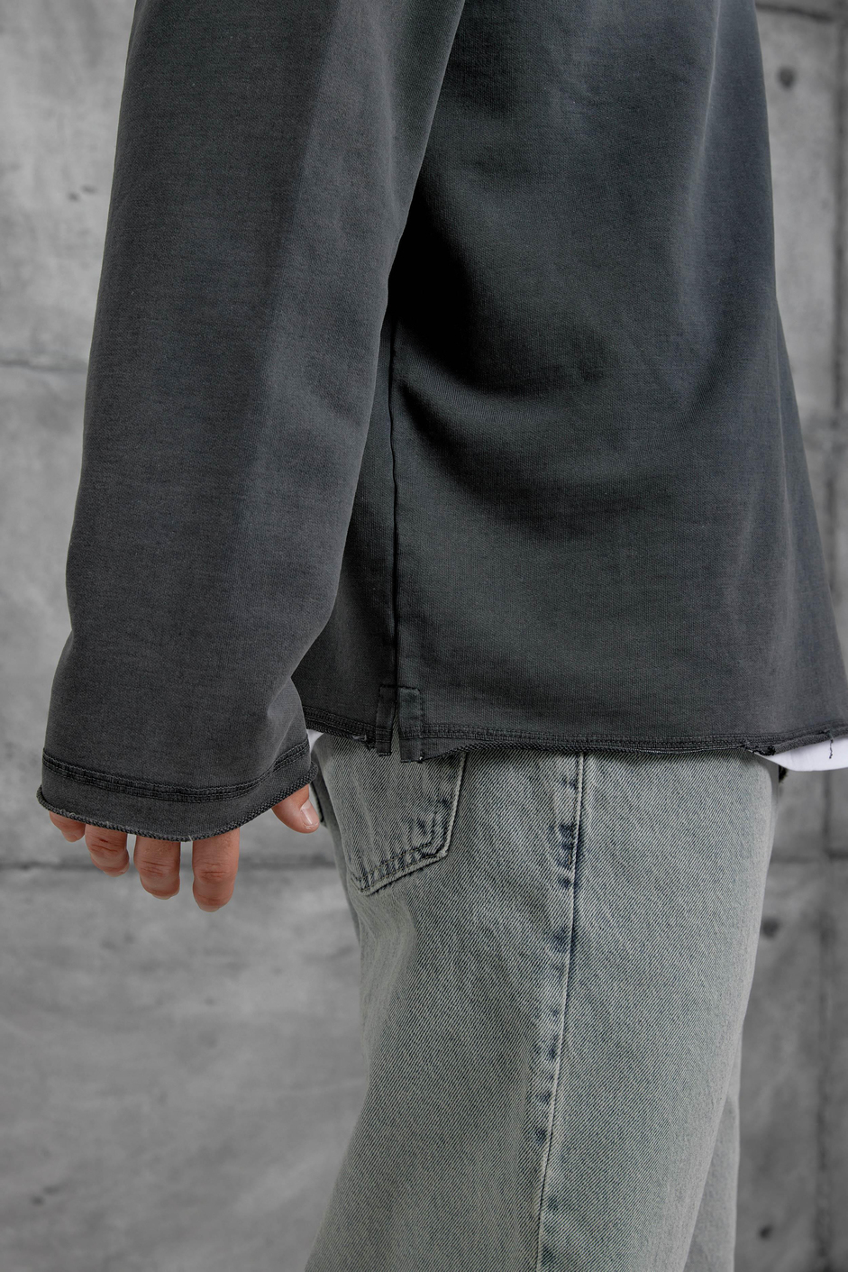 Siyah 8 Rakam Baskılı Kolu Parçalı Oversize Sweatshirt