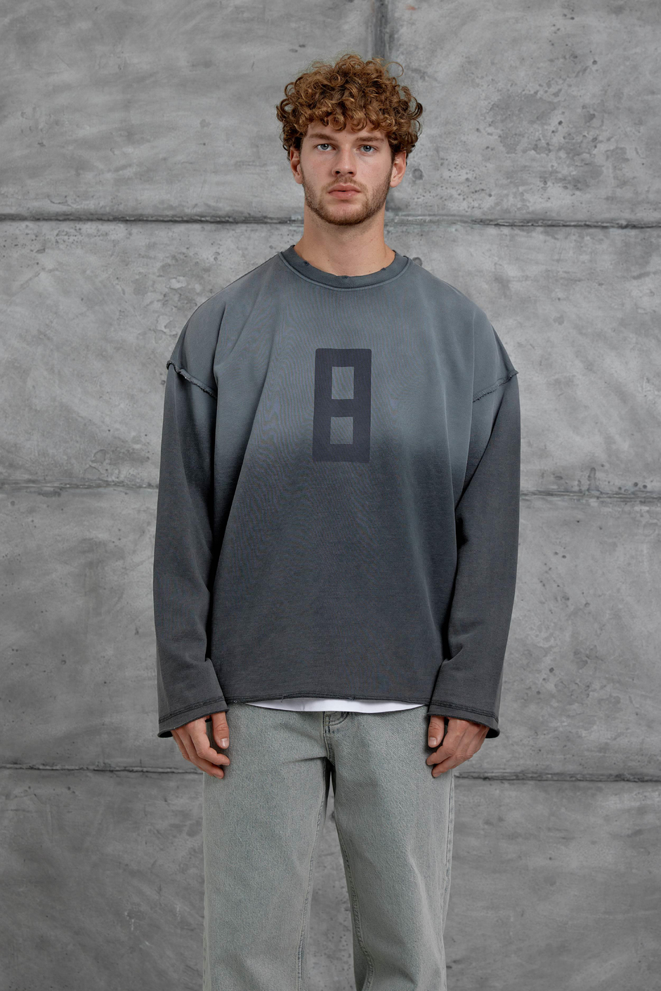 Siyah 8 Rakam Baskılı Kolu Parçalı Oversize Sweatshirt