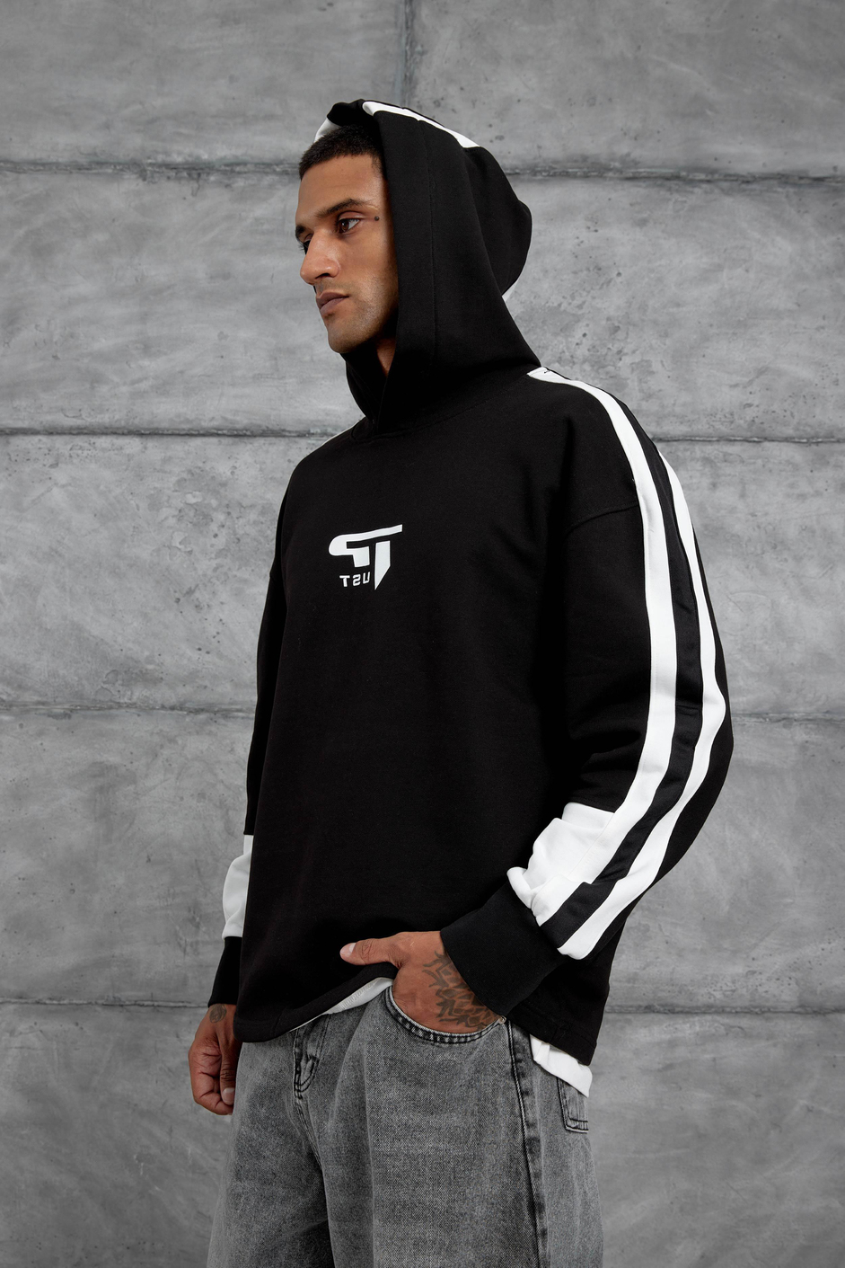 Siyah Advance Baskılı Kapüşonlu Oversize Sweatshirt