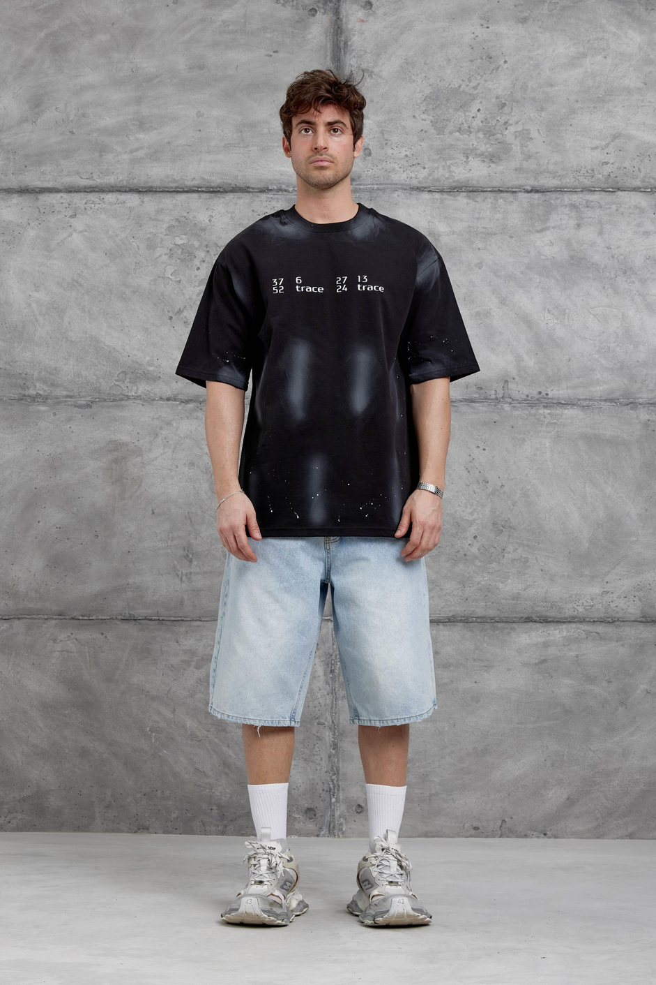Siyah Arka Hydrion Yazılı Oversize Tshirt