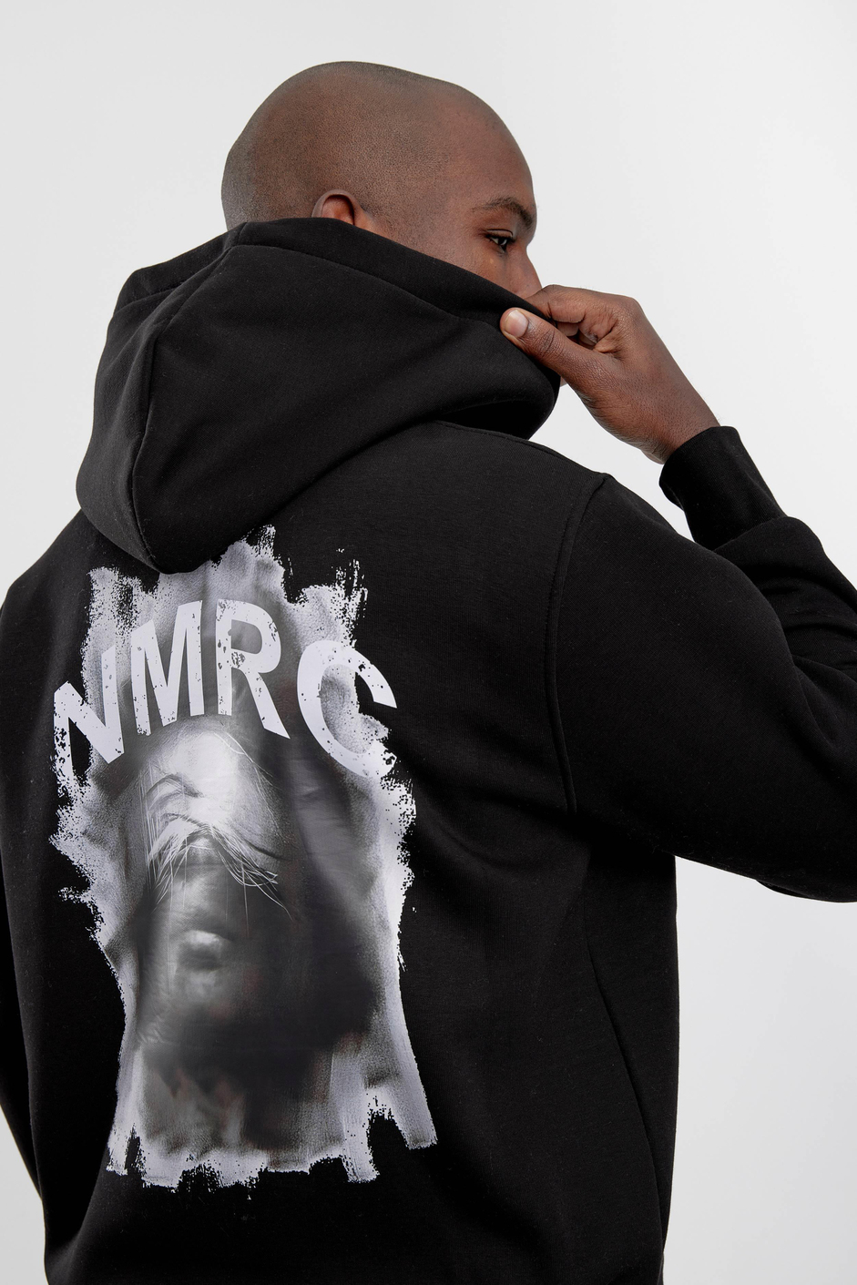 Siyah Arkası NMRC Yazılı Kapüşonlu Sweatshirt