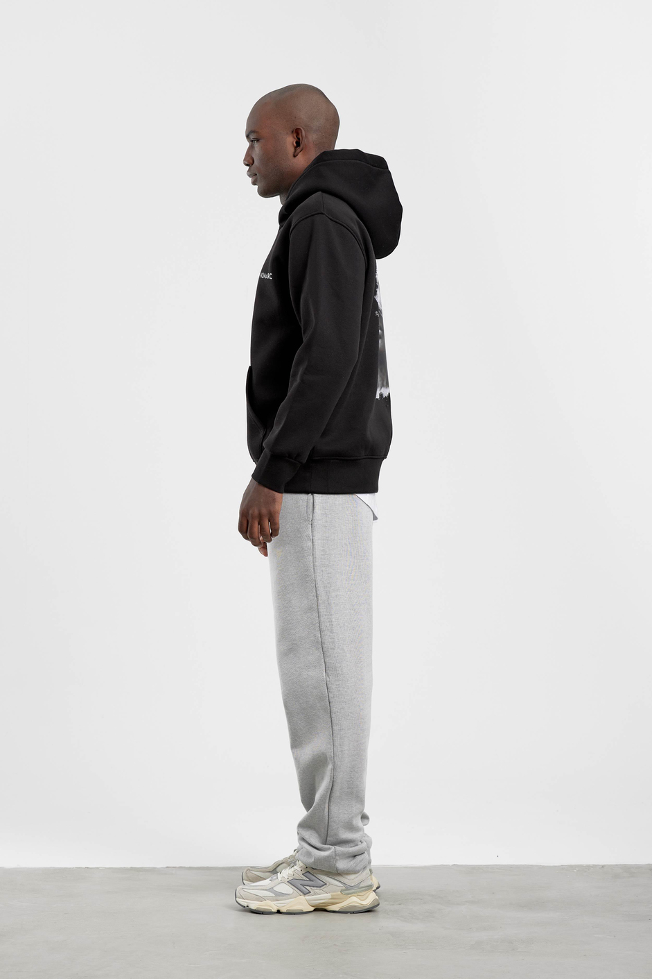 Siyah Arkası NMRC Yazılı Kapüşonlu Sweatshirt