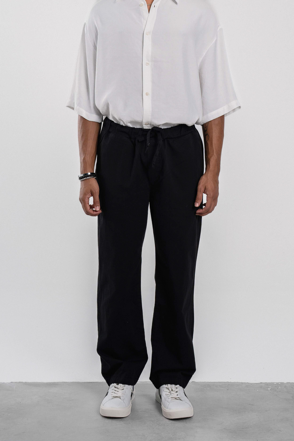 Siyah Bol Kesim Gabardin Pantolon